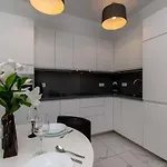 Club Atlantis 91 - Two Bed דירה אדחה