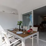 Club Atlantis 91 - Two Bed אדחה