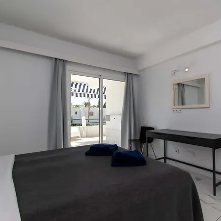 Club Atlantis 91 - Two Bed Apartment *