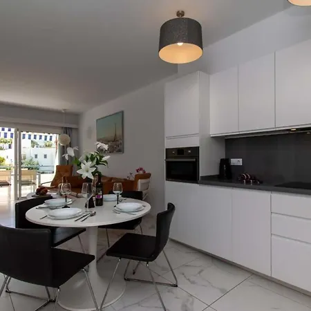 Apartment Club Atlantis 91 - Two Bed Costa Adeje (Tenerife)