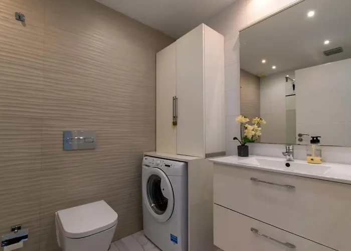 Club Atlantis 91 - Two Bed *